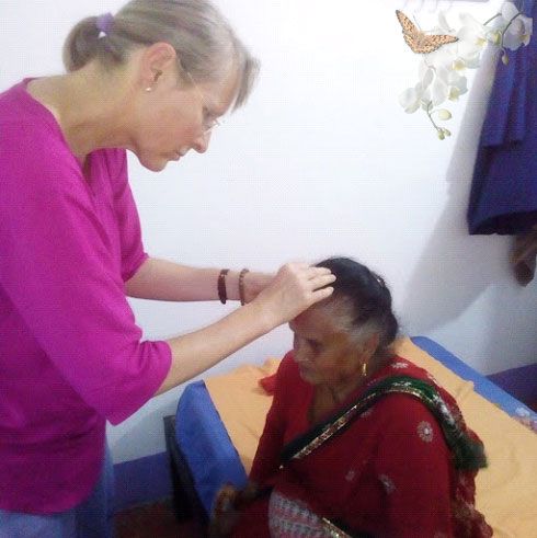 Behandlung mit Schädelakupunktur